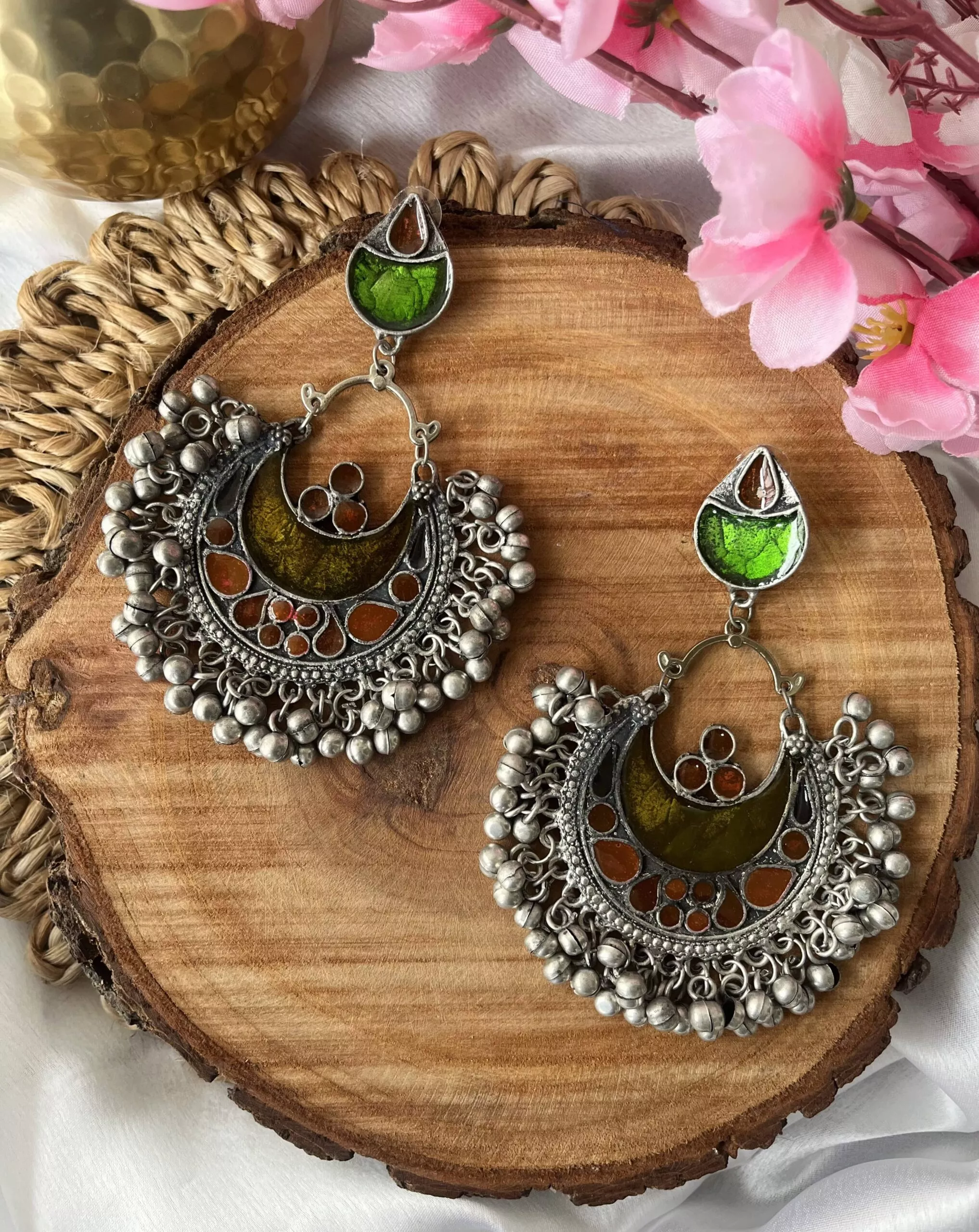 Akruti jhumki