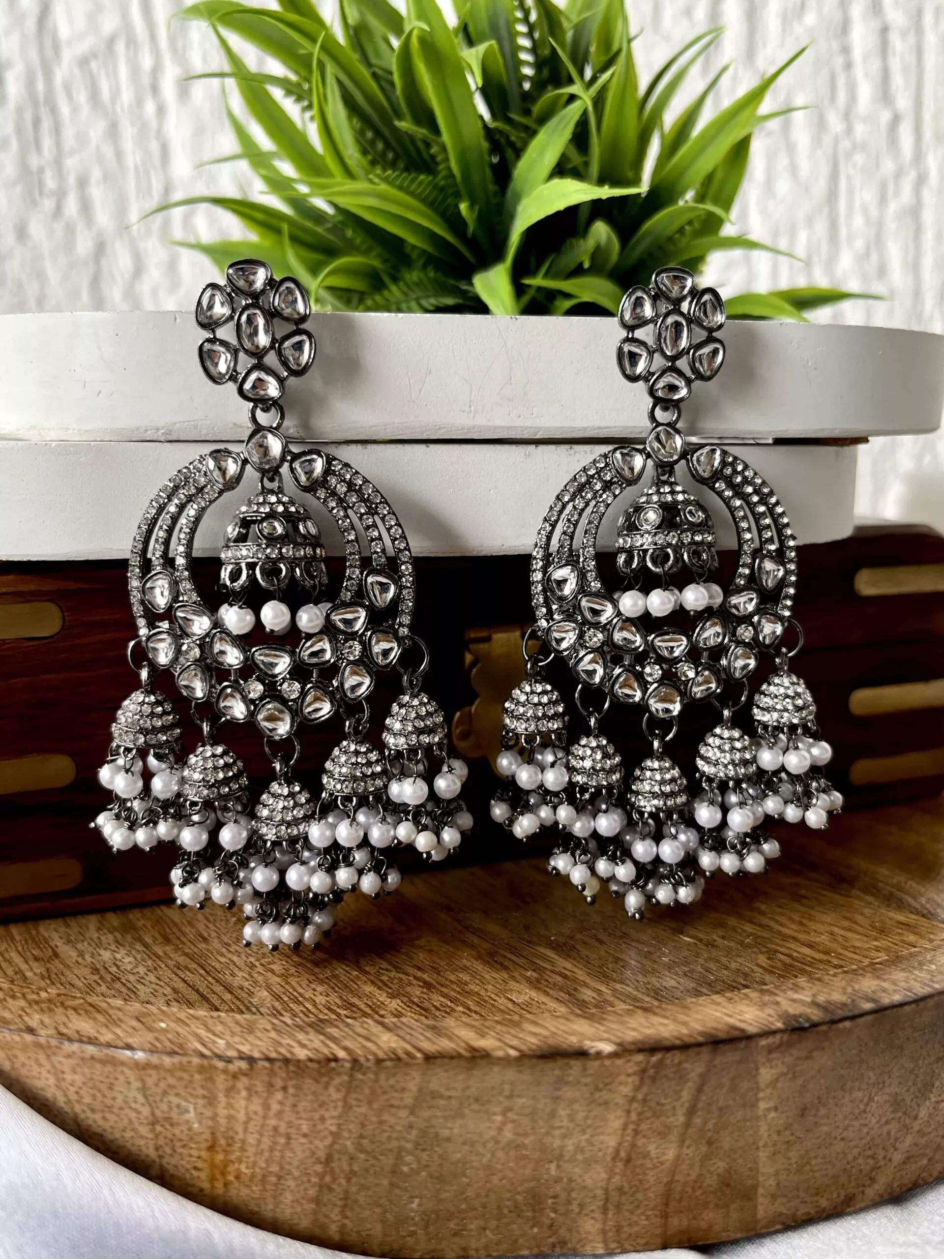 Kanishk Earrings Black Kanishk Earrings Black